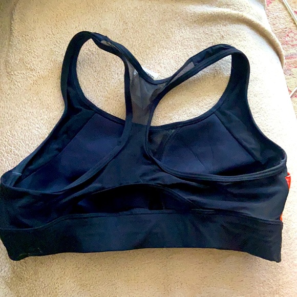 Victoria’s Secret ULTIMATE unlined sports bra. High support. - Picture 2 of 2
